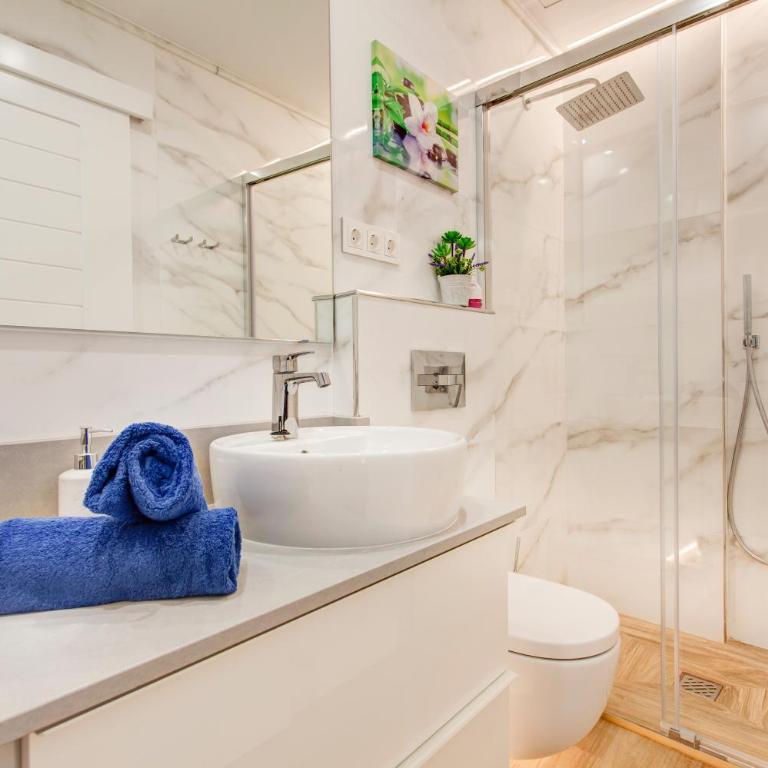Marlin II Puerto del Carmen - One-Bedroom Apartment - 12