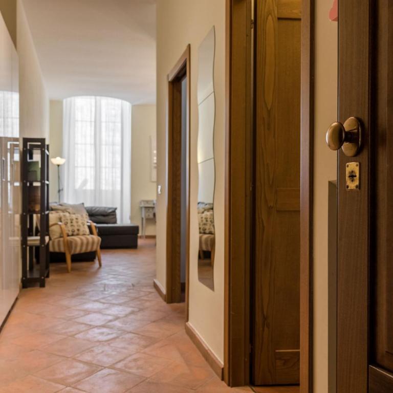 Appartamento Salimbeni - Two-Bedroom Apartment - 24