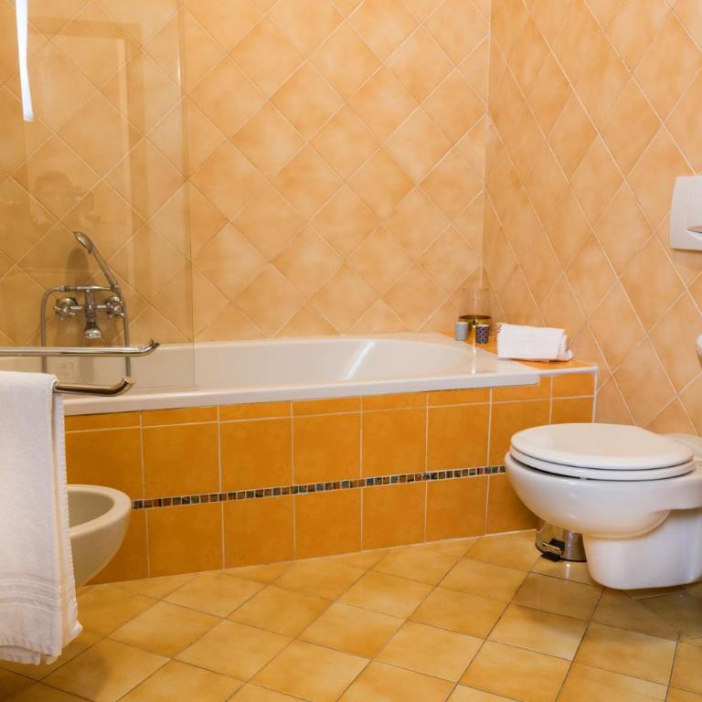 Appartamento Salimbeni - Two-Bedroom Apartment - 23