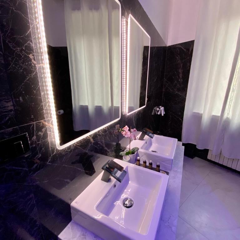Escape Luxury Suite - CA Domus Collection - Camera Matrimoniale con Vasca Idromassaggio - 19