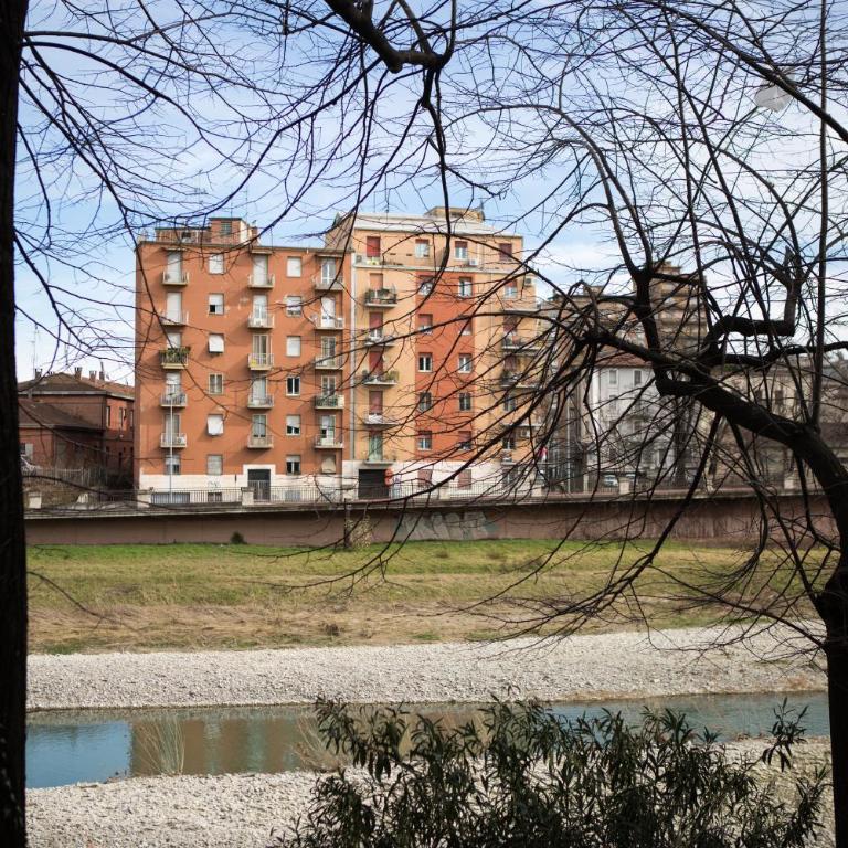 GuestHost - Parma Railway Station Lovely Apartment - Appartamento con 2 Camere da Letto - 24