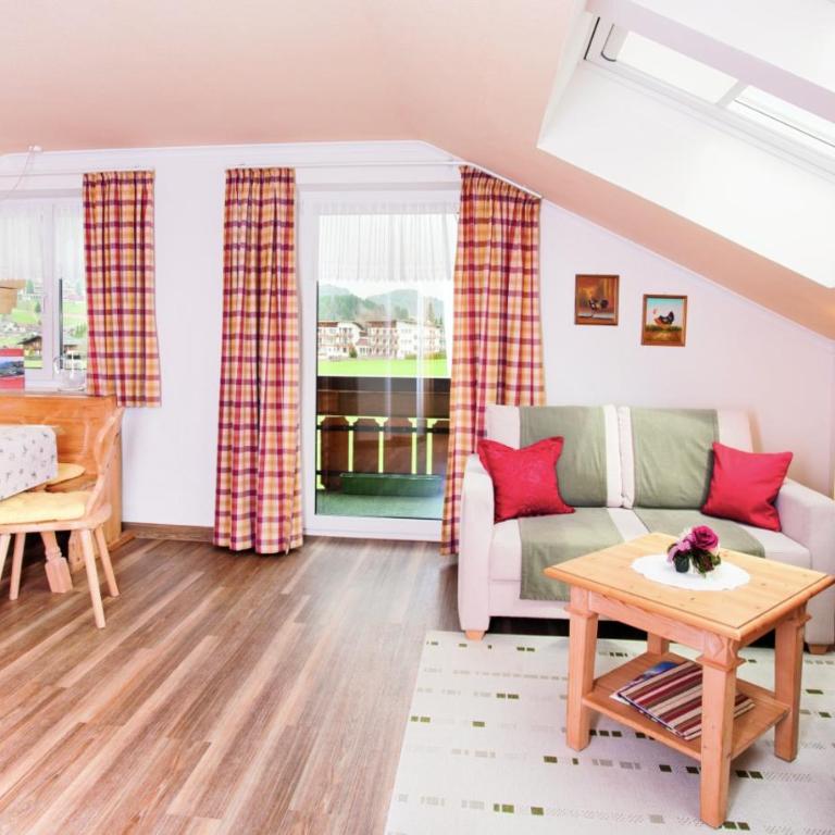 Landhaus Dobler - Apartment mit Balkon - 3