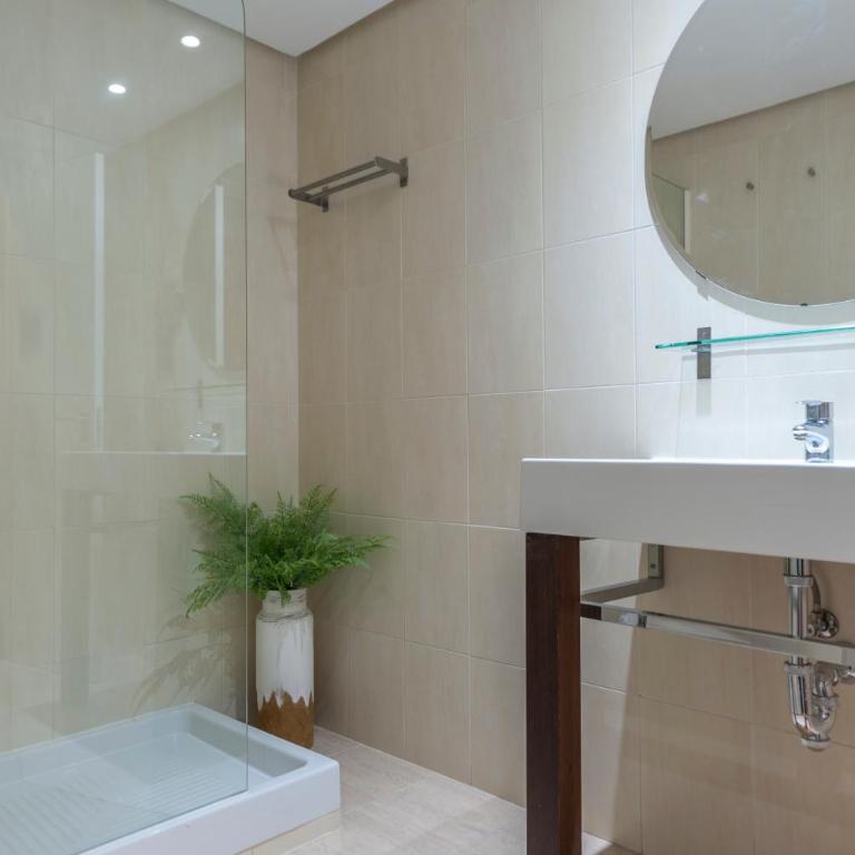 Tu Escapada Urbana - Plaza de Castilla III, Diseño y Localización - Apartamento de 1 dormitorio - 29