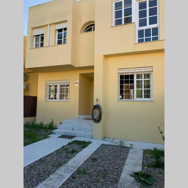 VIVE JEREZ Casa de lujo con piscina y barbacoa en la mejor zona de Jerez de la Frontera - Casa de 5 dormitorios - 9