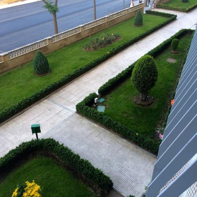 Homing La Pineda 23 - Three-Bedroom Apartment - 23