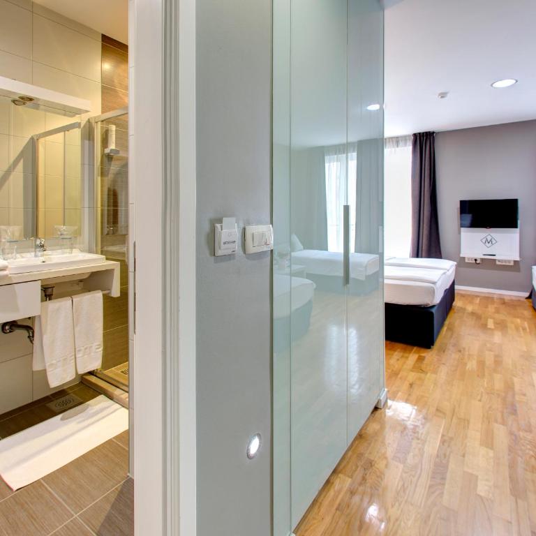 Hotel Villa Milas - Quadruple Room - 4