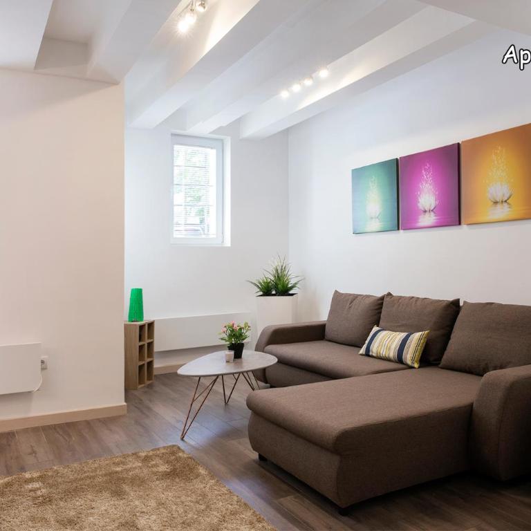 City Holliday Lux - Apartman - 23