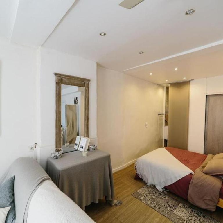 Studio tt équipé parking cœur ville - Apartment - 10