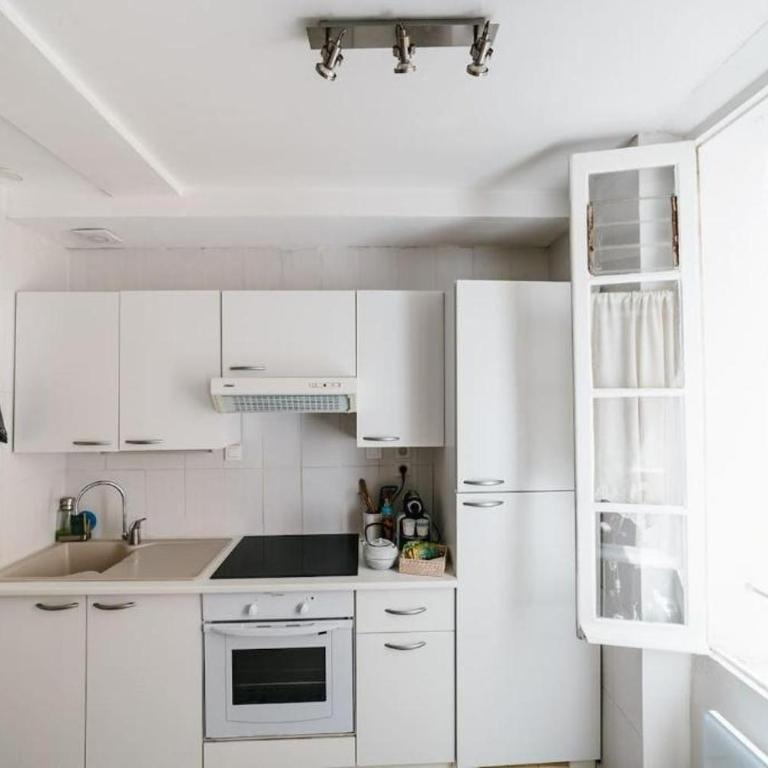 Studio tt équipé parking cœur ville - Apartment - 18
