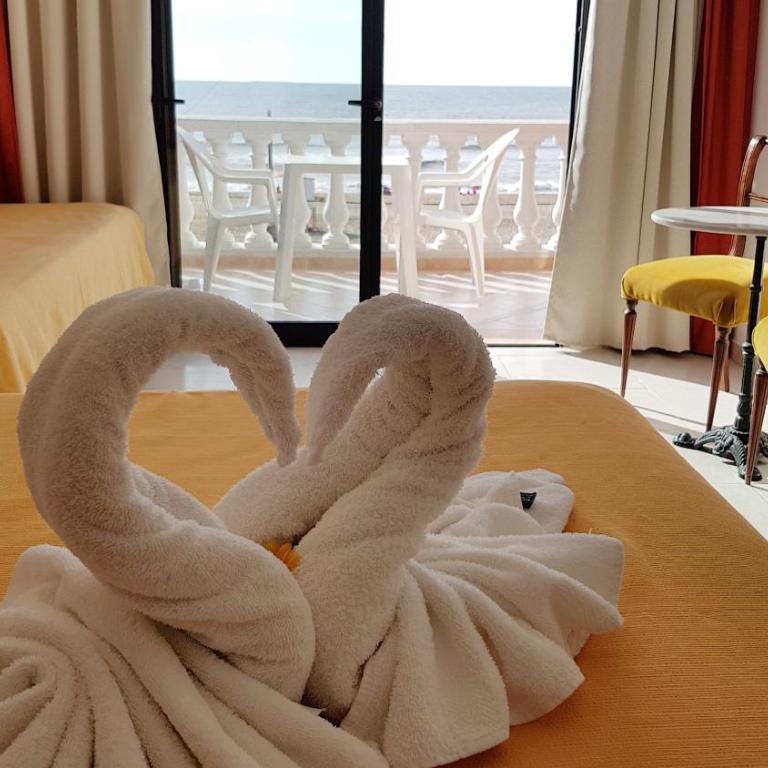 Atlantico Hotel - Queen Suite with Sea View - 1