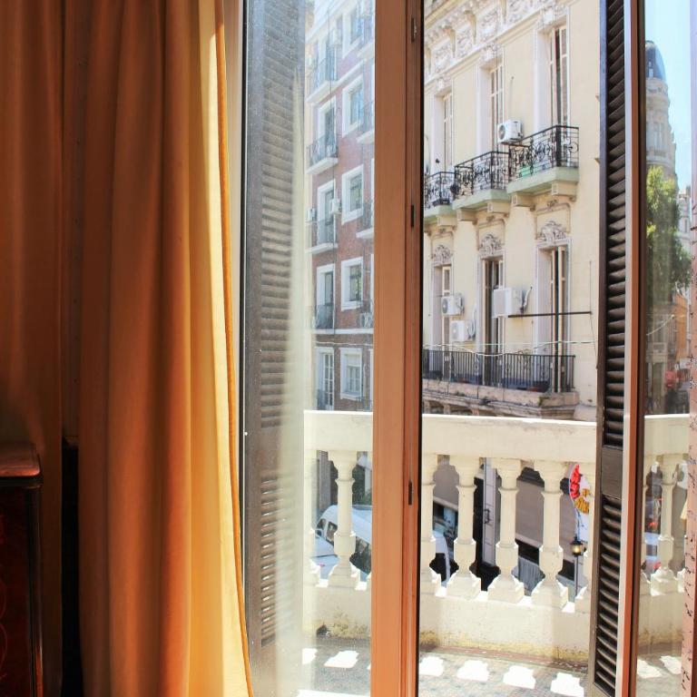 DEL900 Hotel Boutique - Habitación Doble Deluxe con balcón - 2