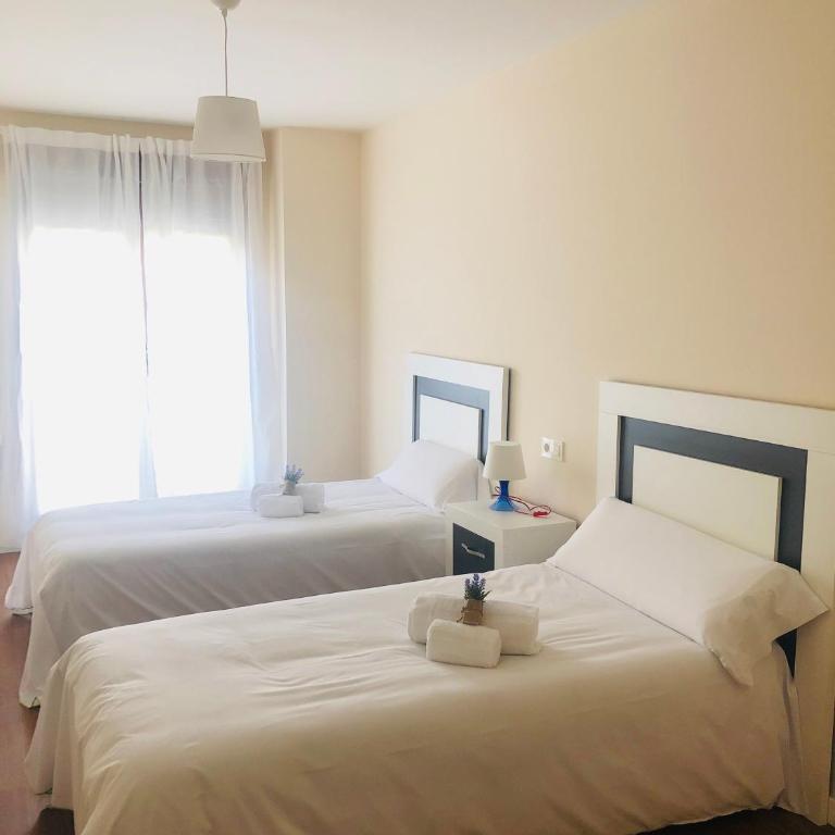 Apartamento Turistico Puente Romano P4 2-A - Two-Bedroom Apartment - 3