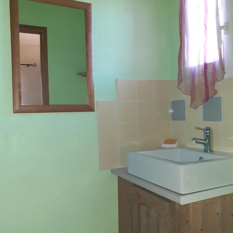 Gîte SITTELLE Parking privé Linge fourni WIFI - Maison 1 Chambre - 16