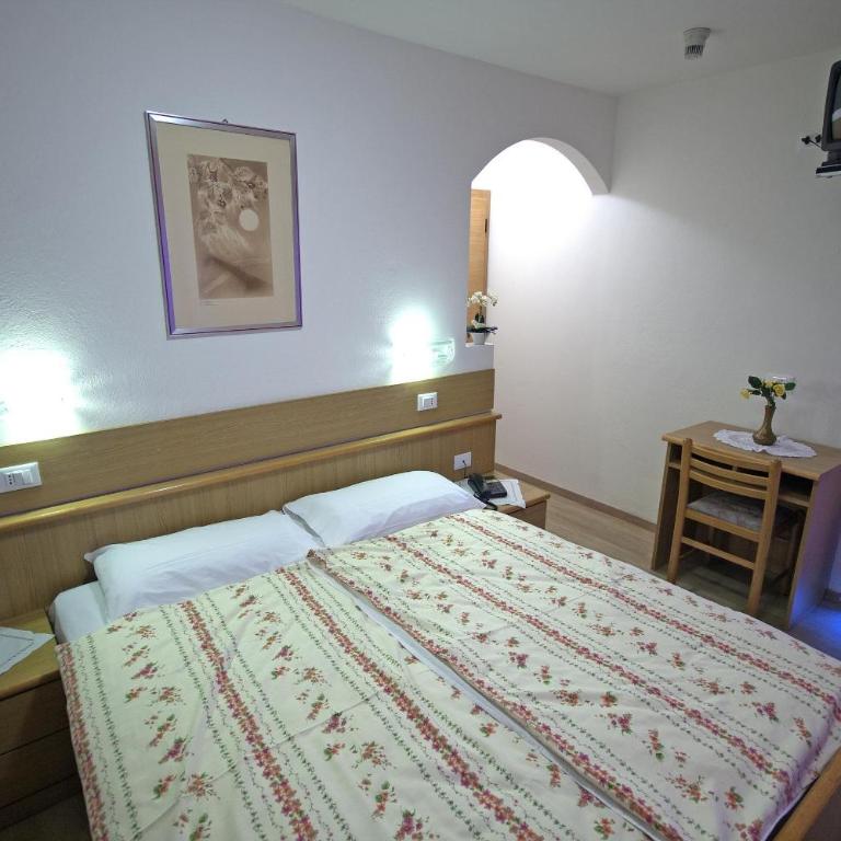 Hotel La Molinella - Camera Matrimoniale/Doppia con Letti Singoli - 5