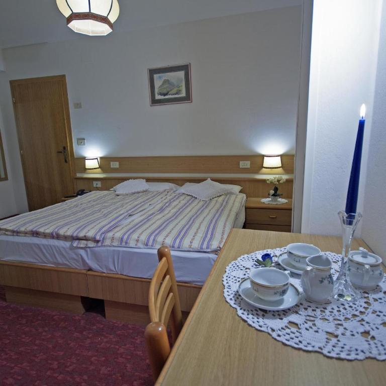 Hotel La Molinella - Camera Matrimoniale/Doppia con Letti Singoli - 1