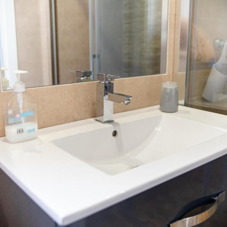 Villa Nueva Cascada - Casa Rustica "Tu Casa En Conil" - Casa Unifamiliar de 3 dormitorios - 28