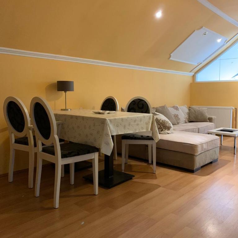 Bellmatini - Apartman sa 1 Spavaćom Sobom - 13
