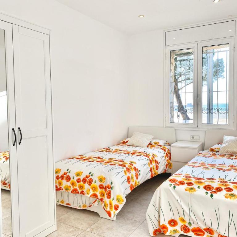 Appartement devant la plage - Three-Bedroom Apartment - 13