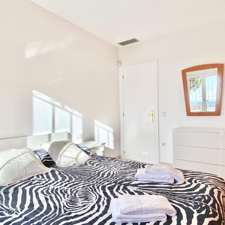 Appartement devant la plage - Three-Bedroom Apartment - 17