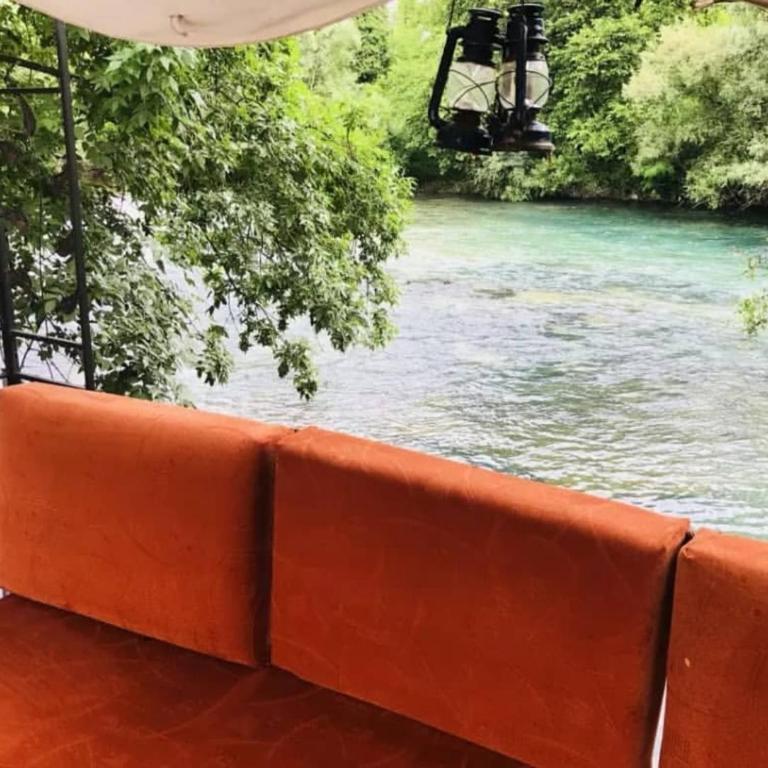 Private Riverside Villa Silvia - Villa - 84