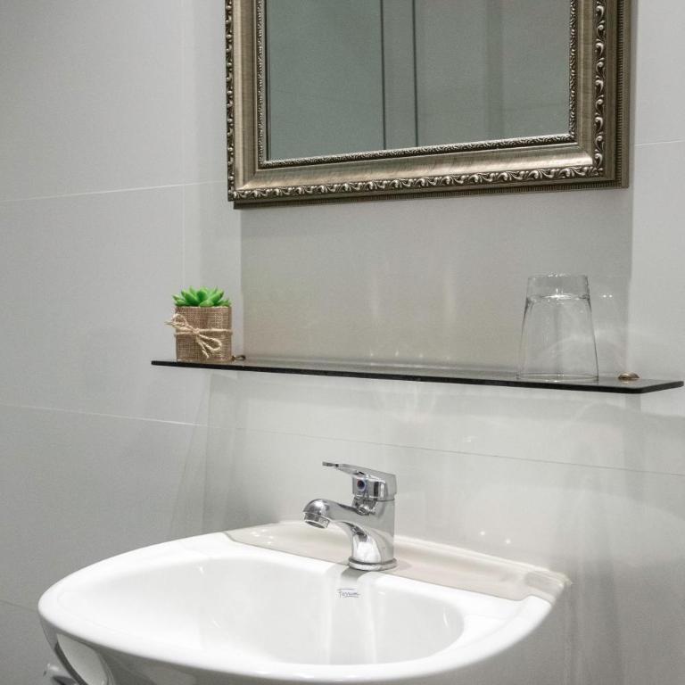 Carsson Hotel Downtown Buenos Aires - Estudio con 1 cama grande - 4