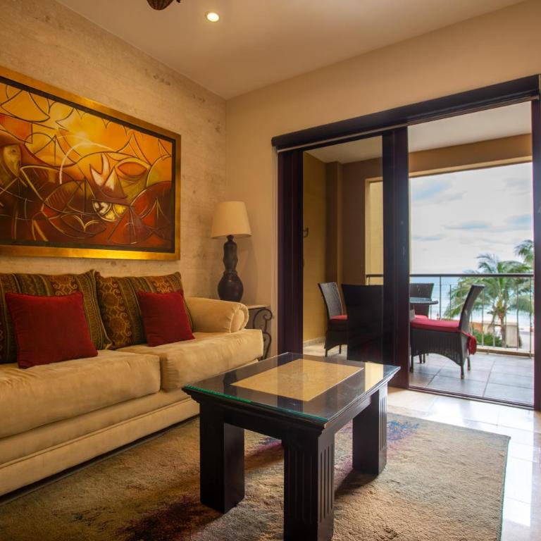 El Faro 301 Coral - Two-Bedroom Apartment - 15