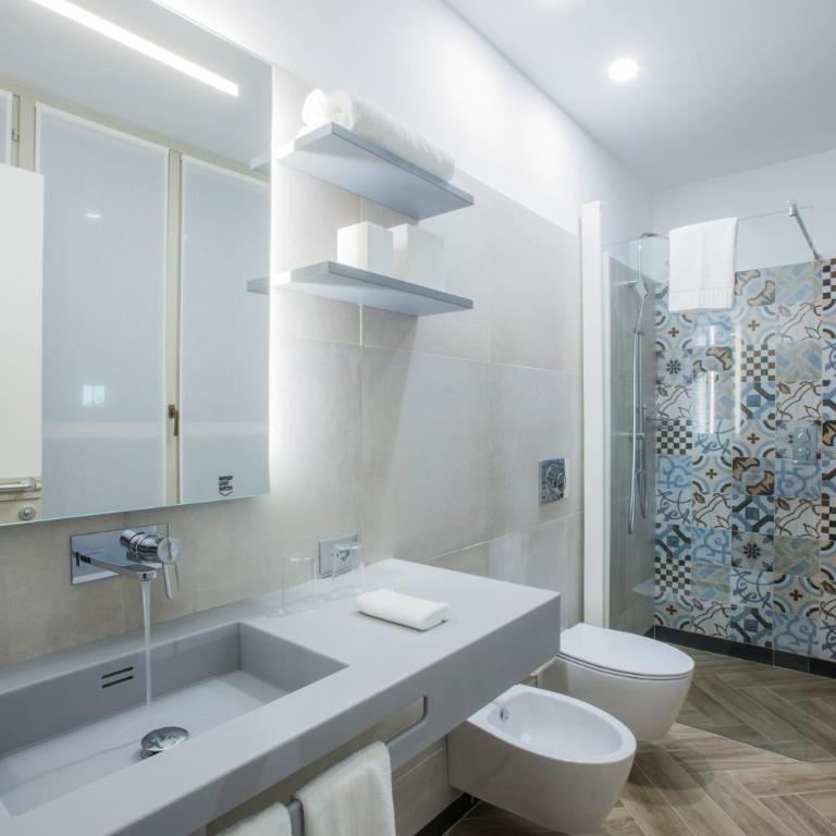 Hotel Indigo Milan - Corso Monforte by IHG - Premium Queen Room with Terrace Access - 2