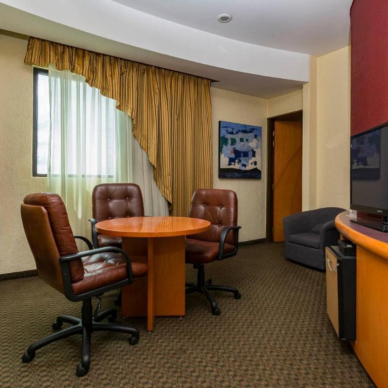 Hotel Mandarin Carton - Suite Presidencial - 1