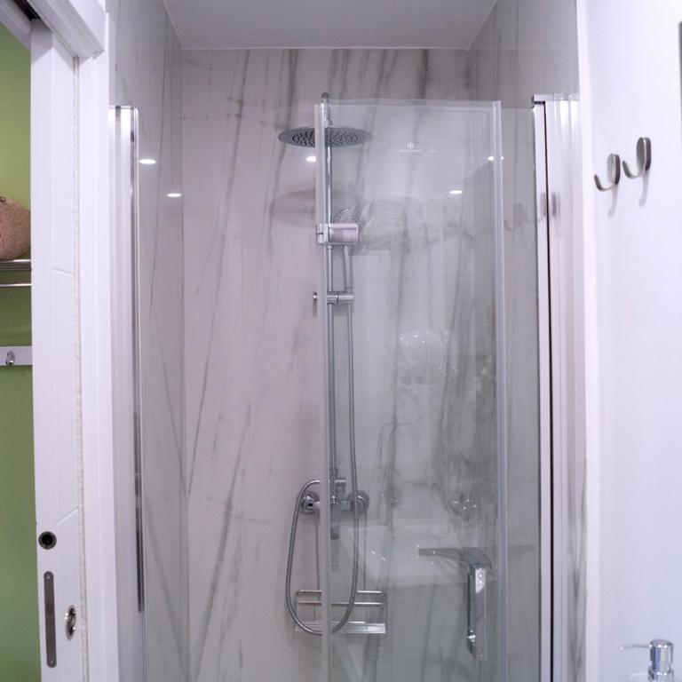 Moncloa room apartments - Studio - 8