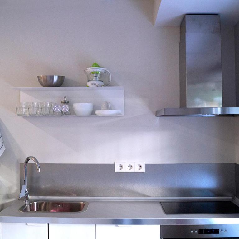 Moncloa room apartments - Studio - 7