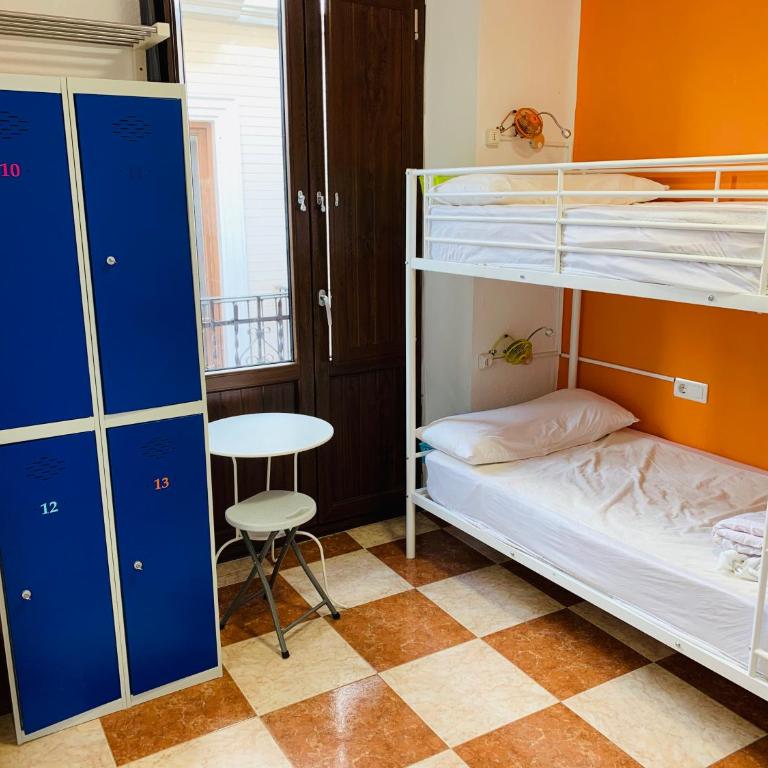 Oh! My Hostel - Bed in 4-Bed Mixed Dormitory Room with Private Bathroom - 9