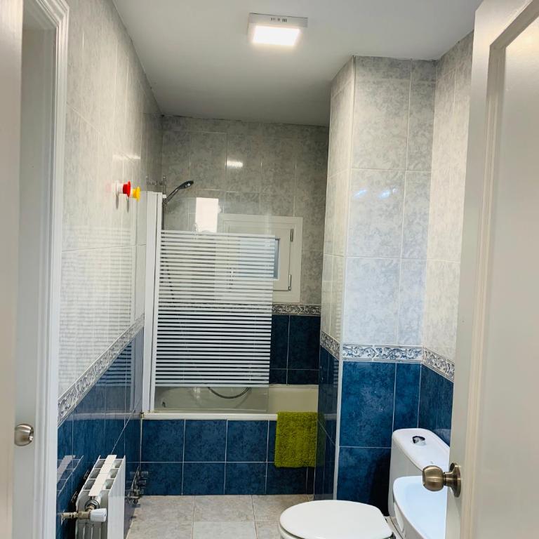 Oh! My Hostel - Double Room with Private Bathroom - 2