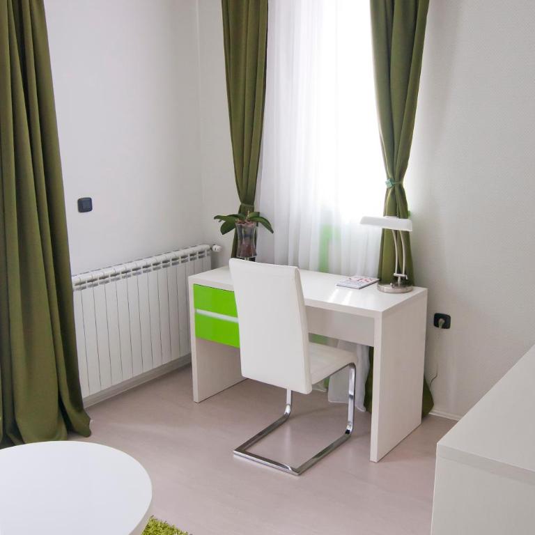 Hill Hotel Wellness & Spa - Apartman Tipa "Suite" sa Balkonom (2 Odrasle Osobe) - 1