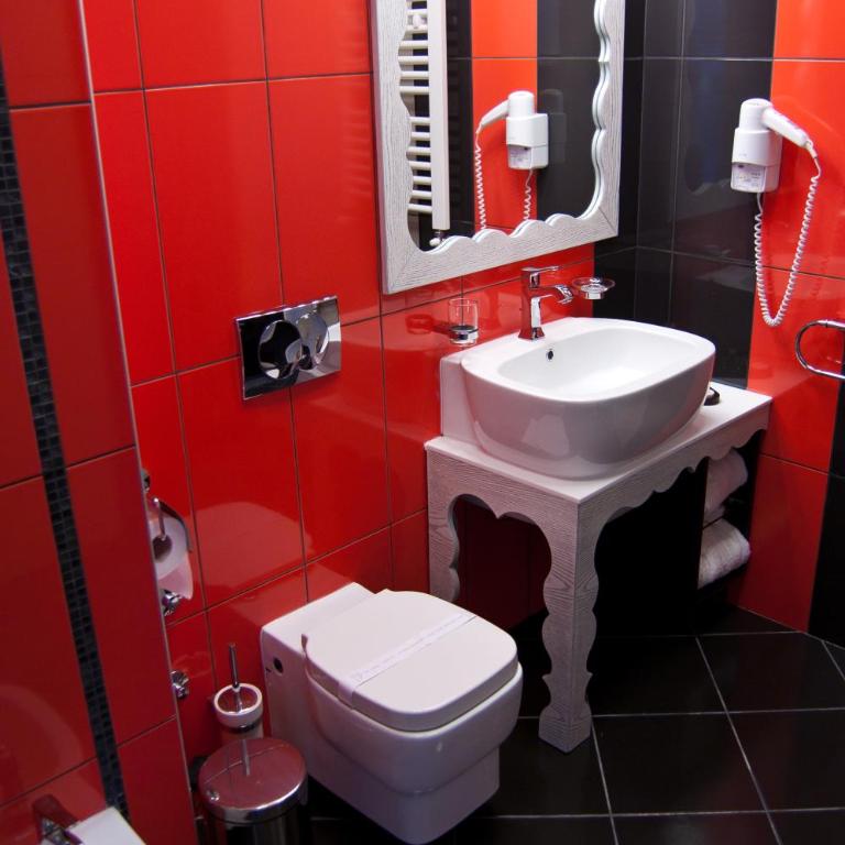 Hill Hotel Wellness & Spa - Suite sa Hidromasažnom Kadom - 5