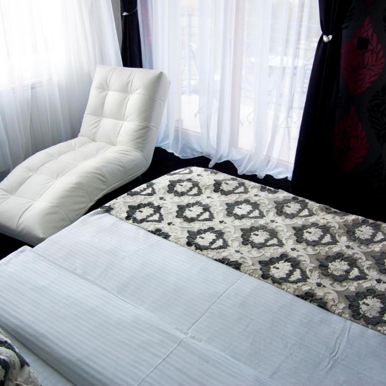 Hill Hotel Wellness & Spa - Suite sa Hidromasažnom Kadom - 6