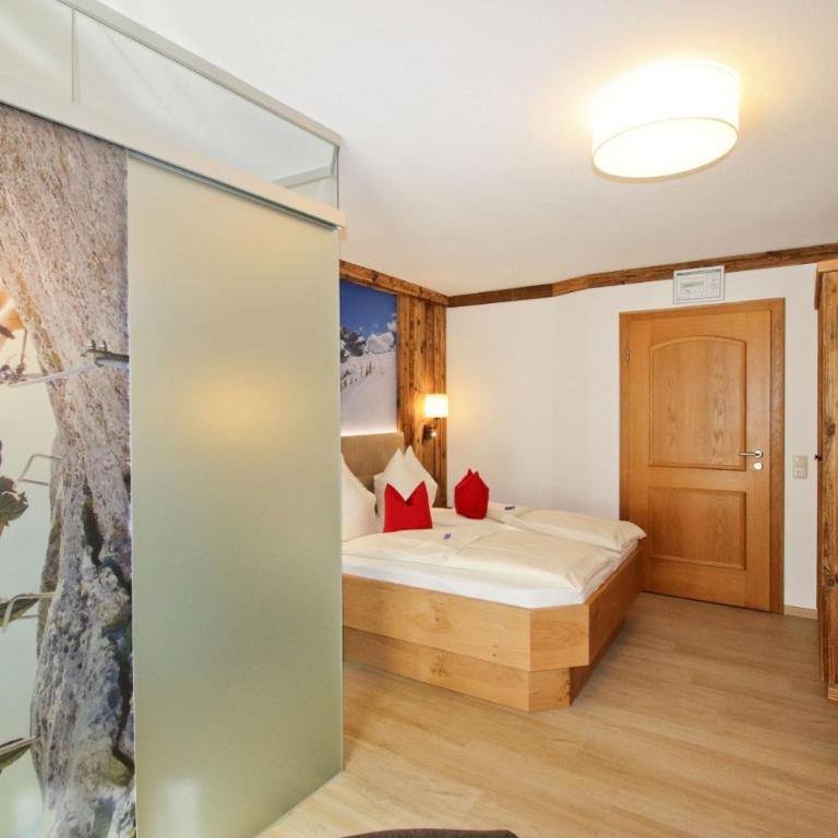 Zeller Hof - Doppelzimmer mit Bergblick - 1