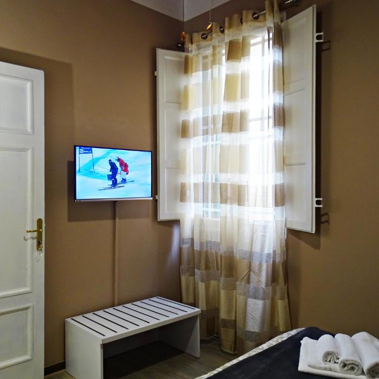 Affittacamere Arancio - Camera Matrimoniale con Bagno in Comune - 8