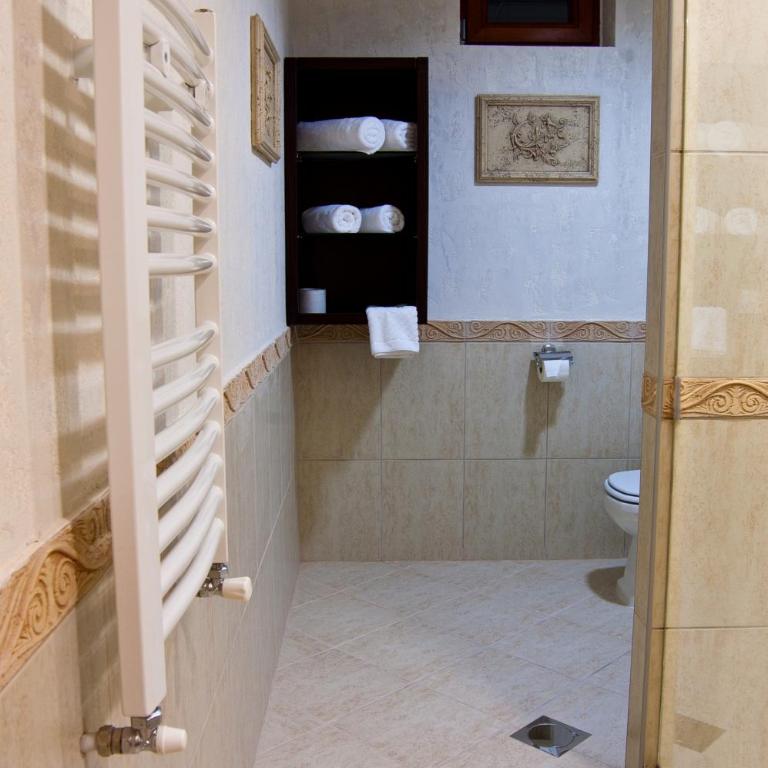 Hill Hotel Wellness & Spa - Apartman Tipa "Suite" sa Terasom - 1