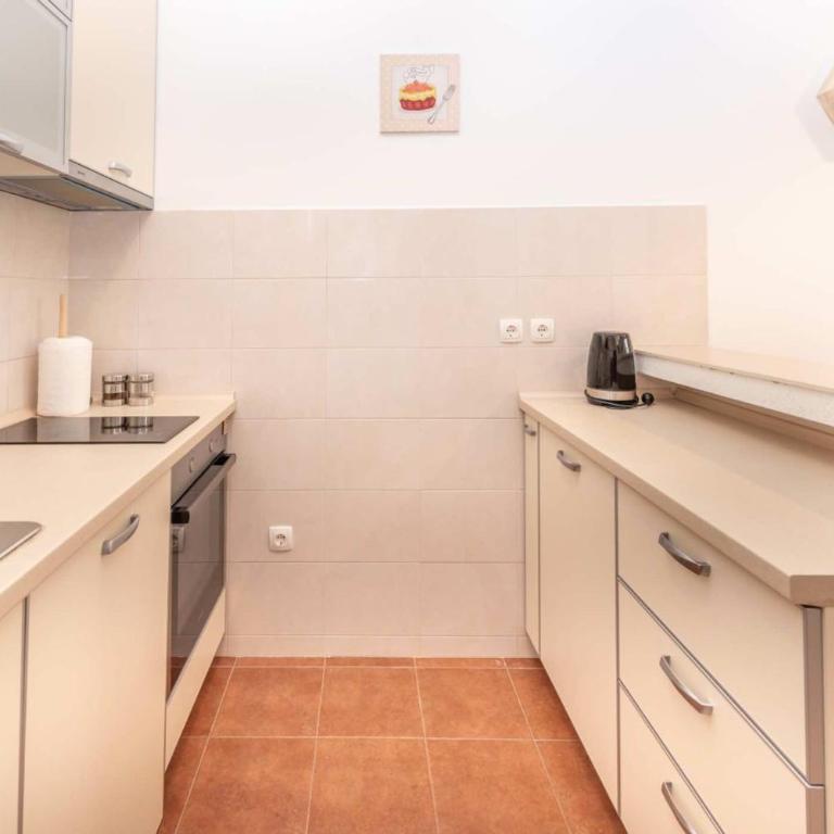 Apartman Sofija - One-Bedroom Apartment - 3