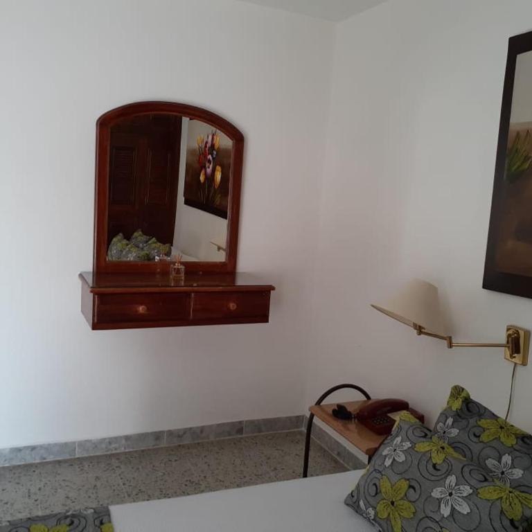 Hotel Mirador Santana - Suite con cama grande y balcón - 25