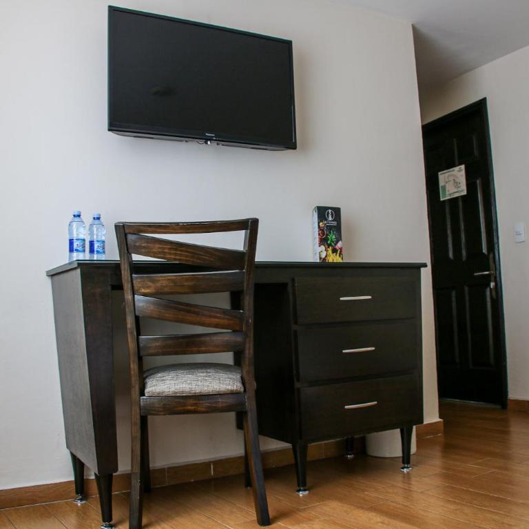 Country Hotel & Suites - Habitación Estándar - Cama extragrande - 9