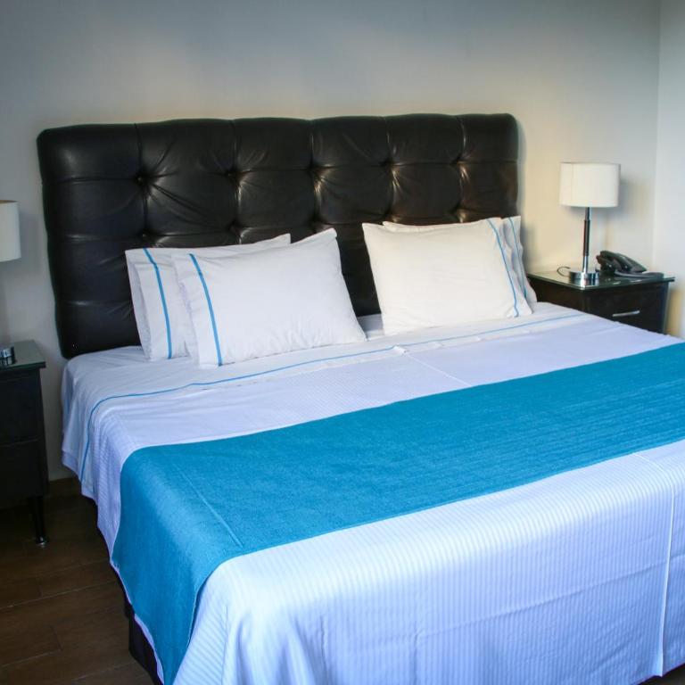 Country Hotel & Suites - Suite Doble Estándar - 8
