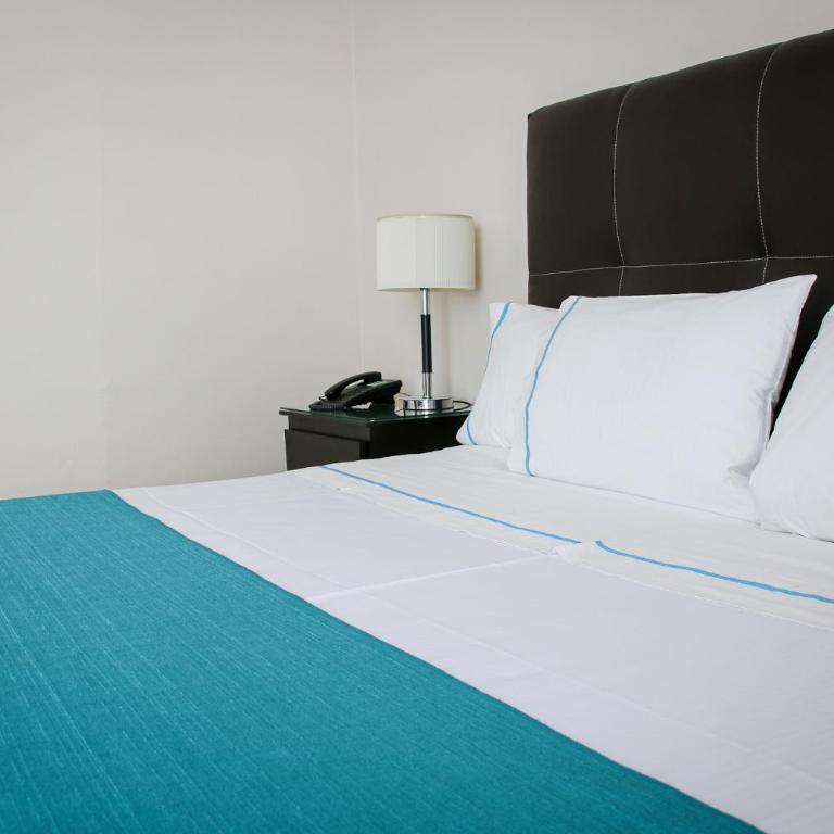 Country Hotel & Suites - Habitación Estándar - Cama extragrande - 12