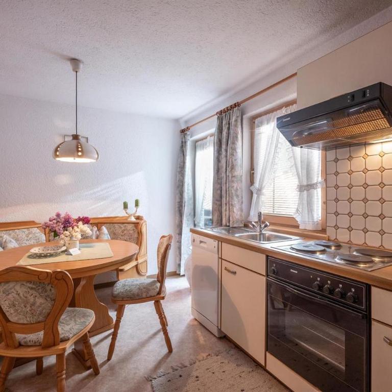 Gästeheim Auwitsch - Apartment - 6