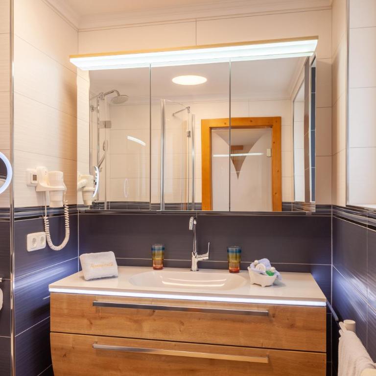 Haus Windhager - Comfort Apartment mit einem Balkon und Seeblick - 2