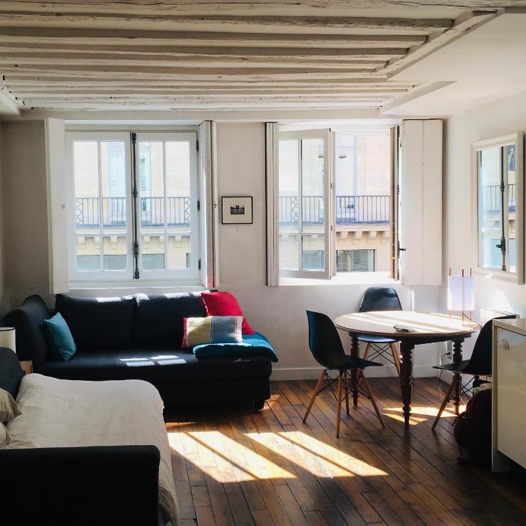 Chez Vous ST HONORÉ - Apartment - 2