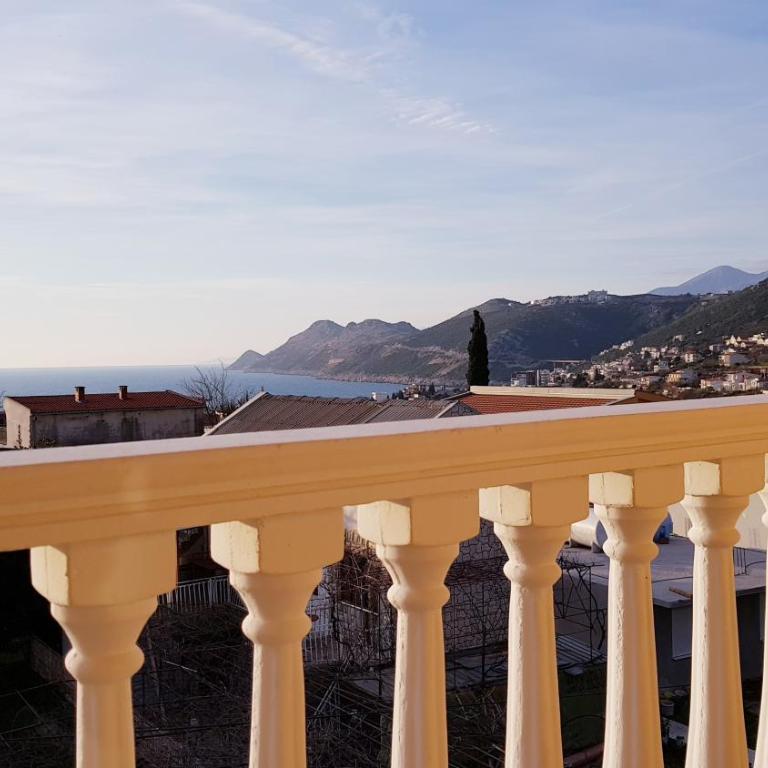 Monte Liza - Apartment with Sea View - 15