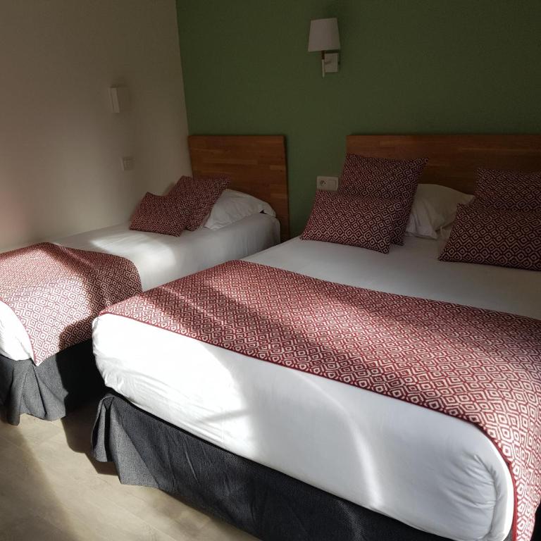 Le Thimothée : Hôtel & Studios - Chambre Triple avec Terrasse - 9