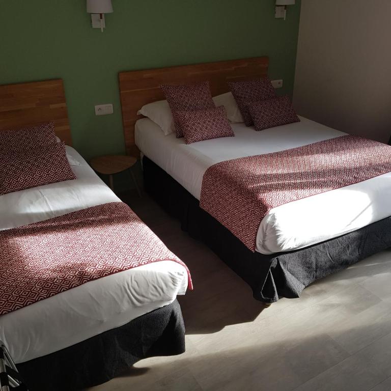 Le Thimothée : Hôtel & Studios - Chambre Triple avec Terrasse - 7