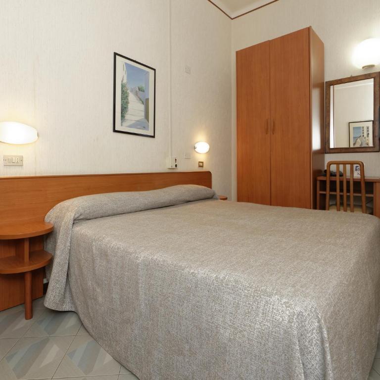 Hotel Ravenna - Camera Matrimoniale - 3